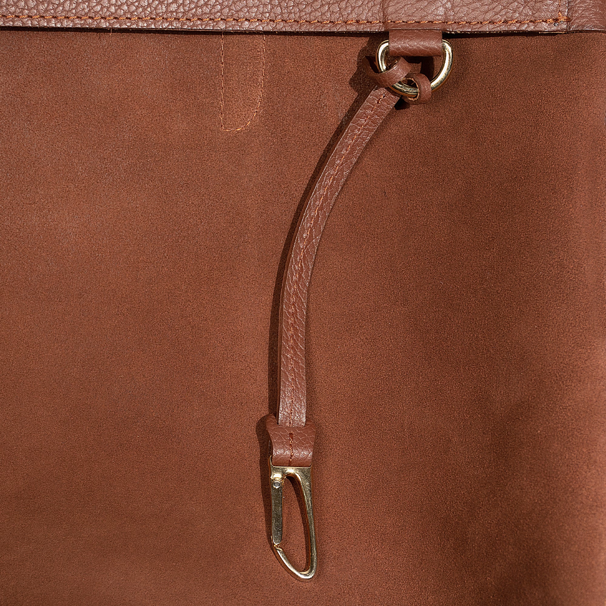 EMILY LEATHER CROSSBODY - OAK & ELK