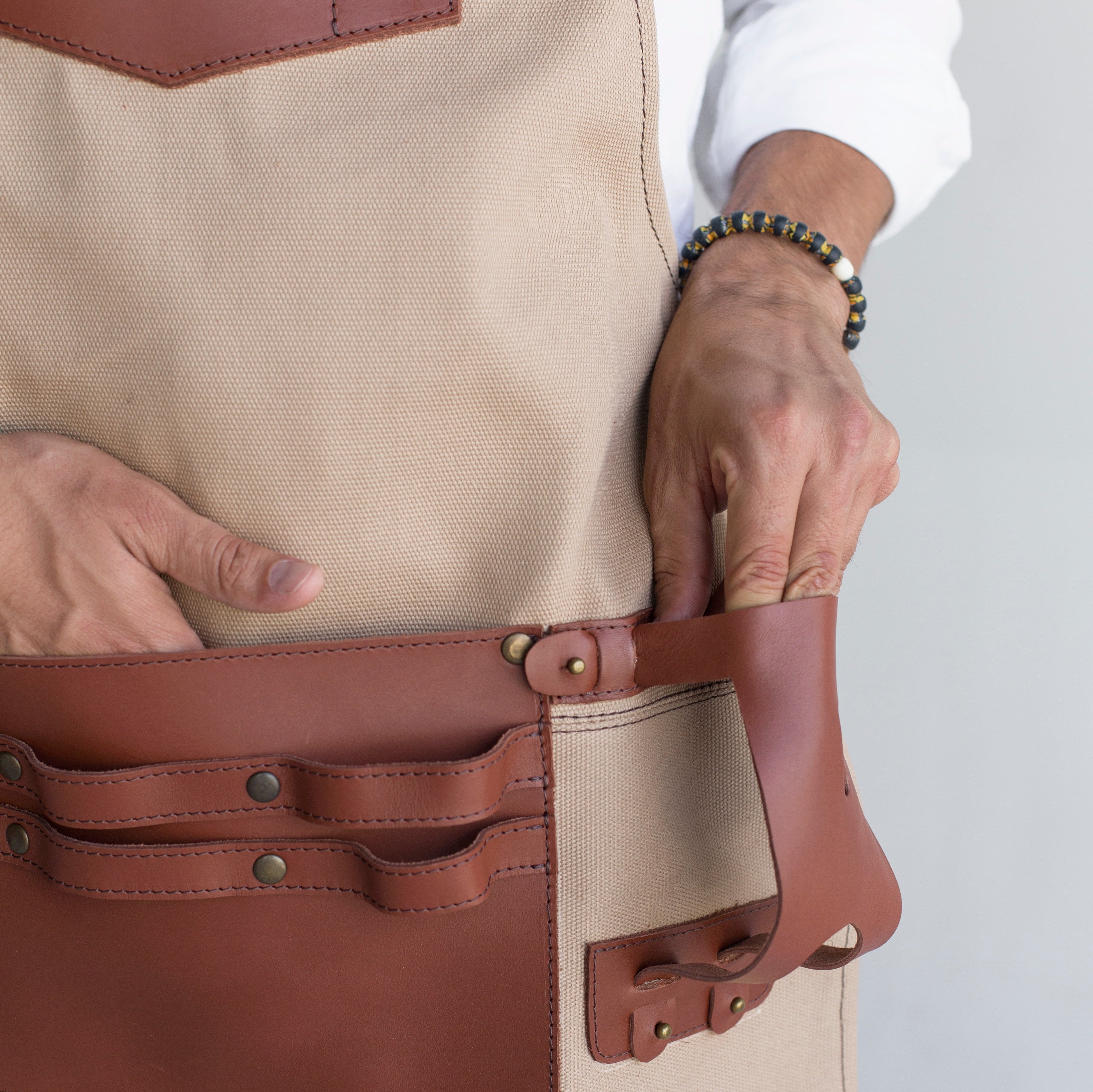 Canvas and Leather Apron Color Khaki - Brand OAK & ELK