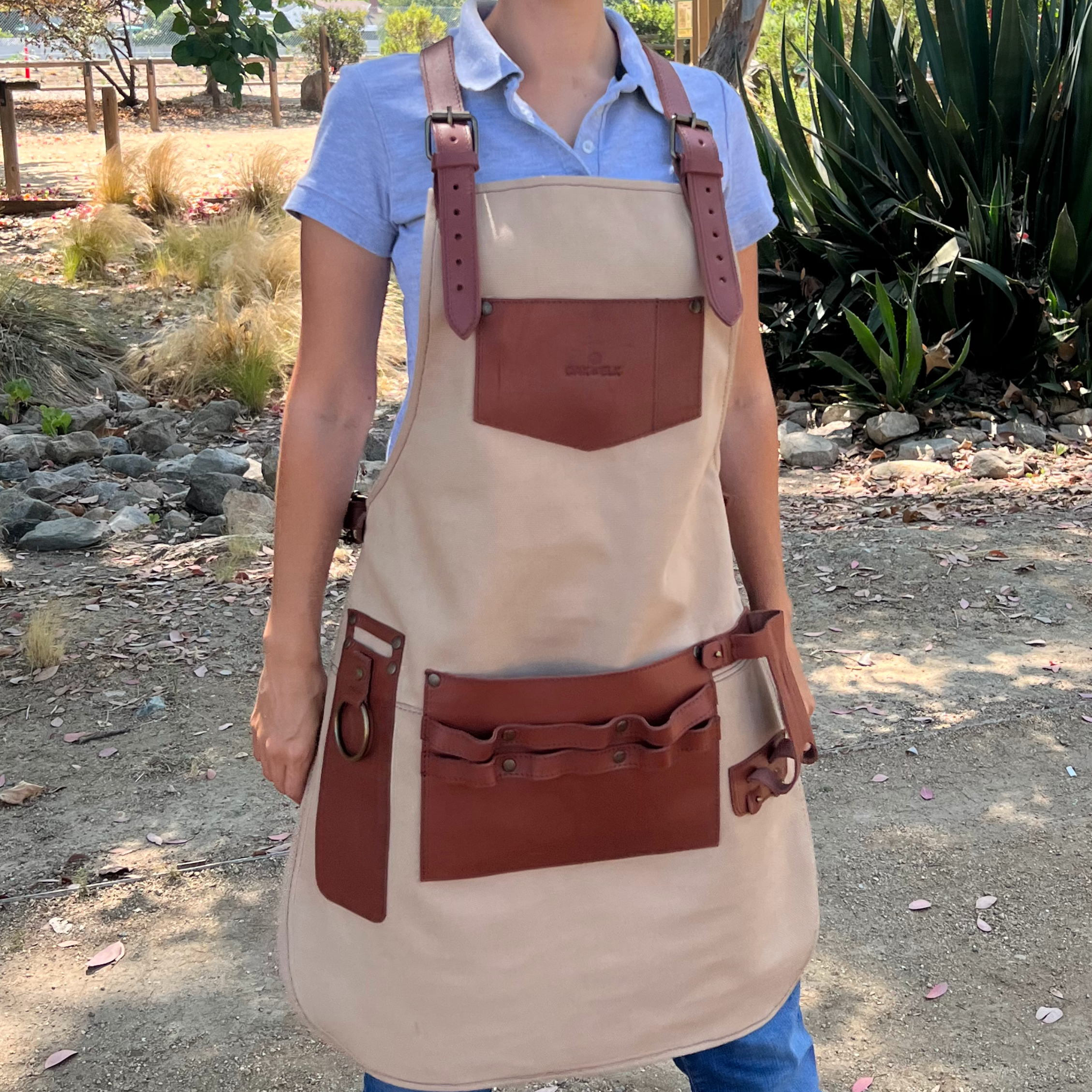 Canvas and Leather Apron Color Khaki - Brand OAK & ELK