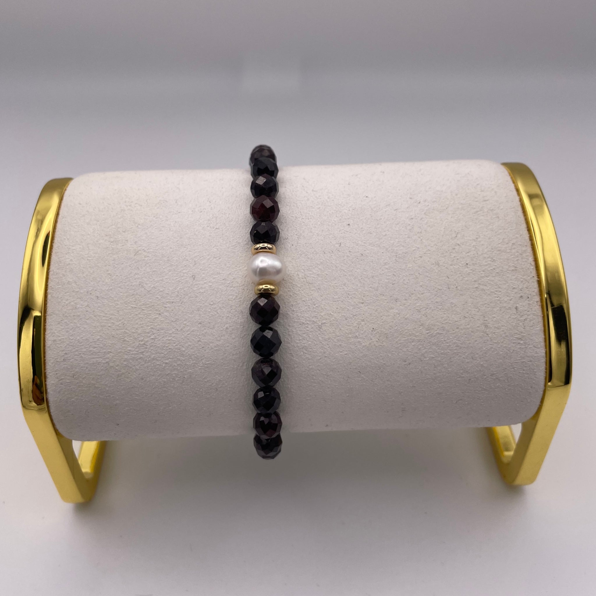 Garnet Pearl Bracelet