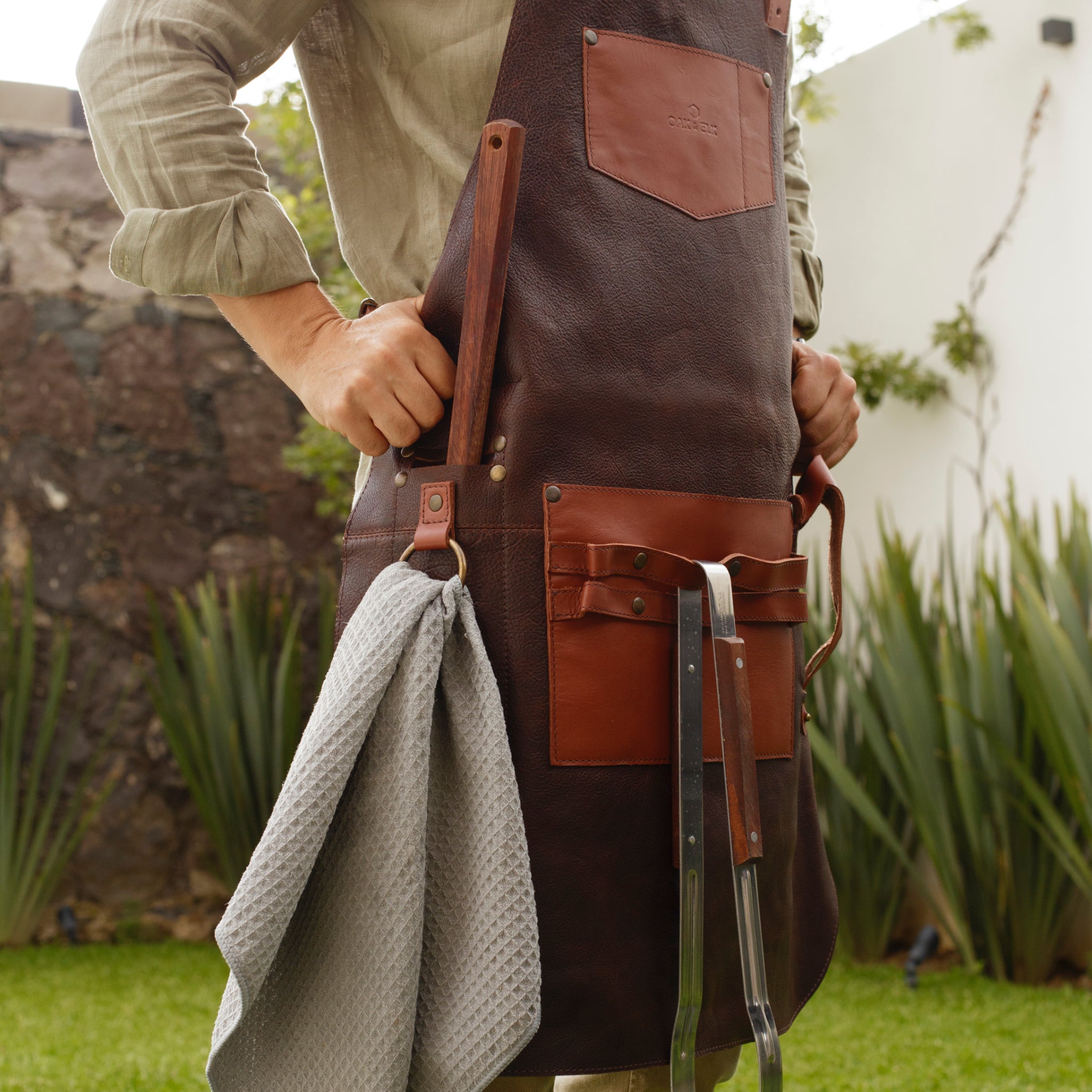 Max Leather Apron - OAK & ELK