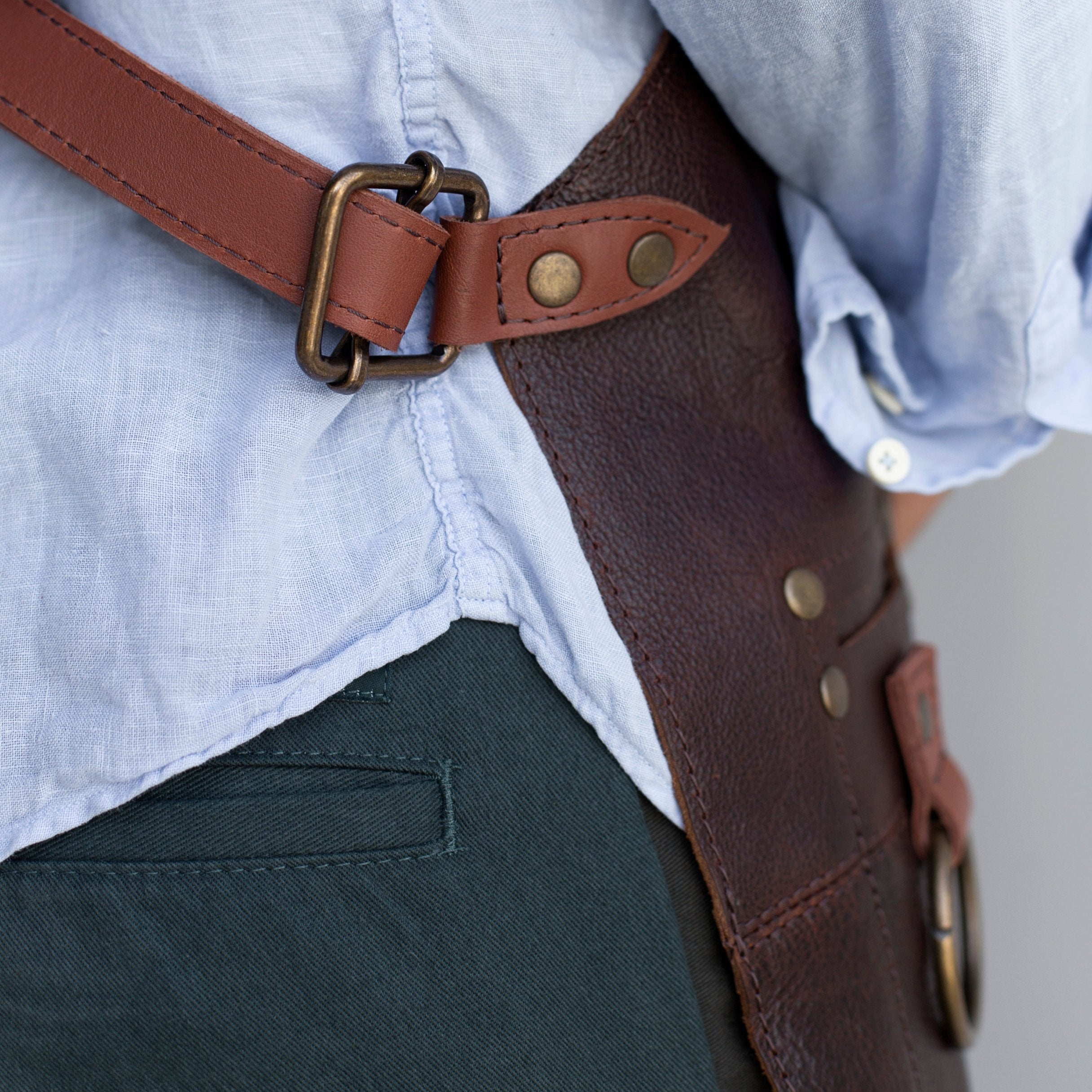 Leather Apron Coldbrew Color OAK & ELK brand