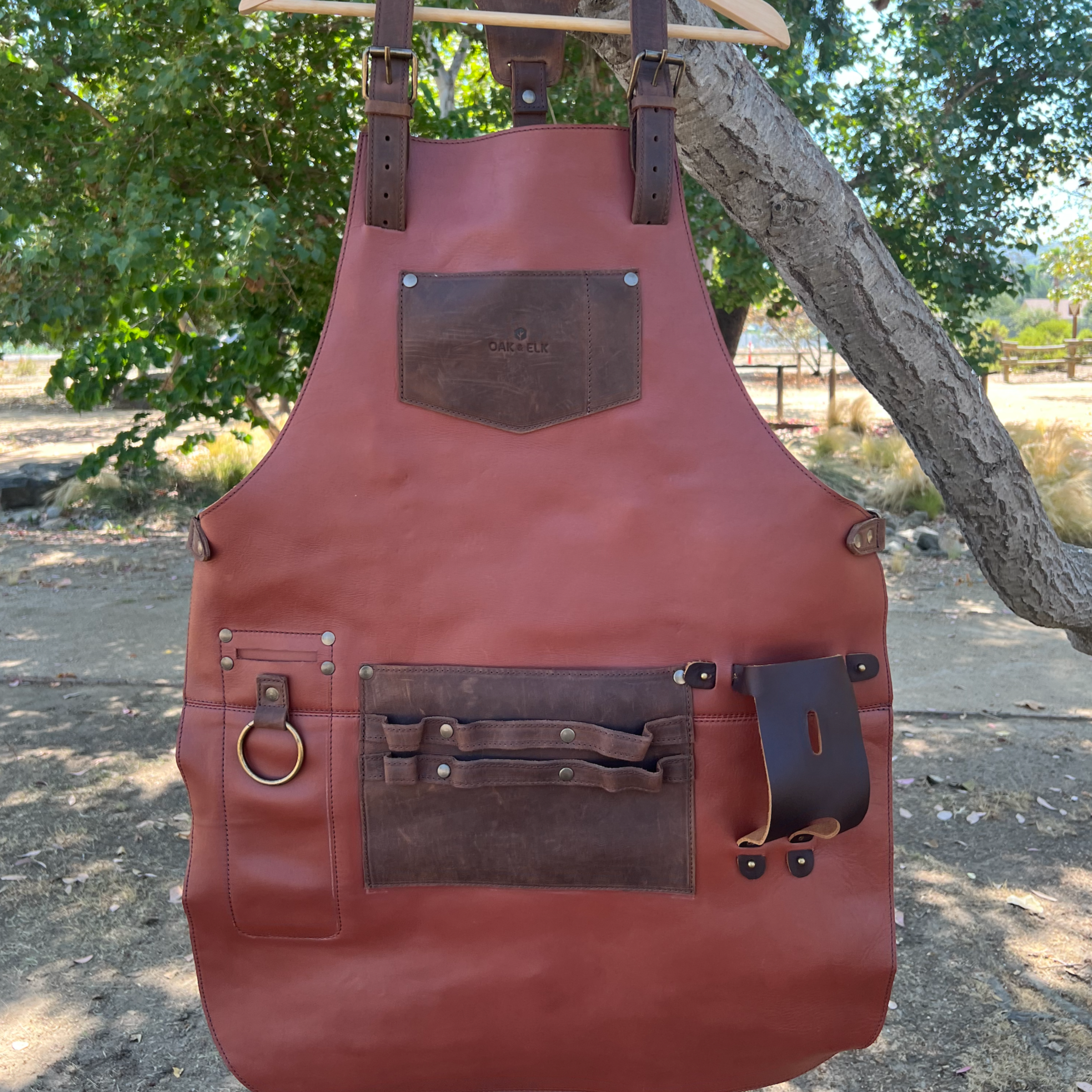 MAX LEATHER APRON