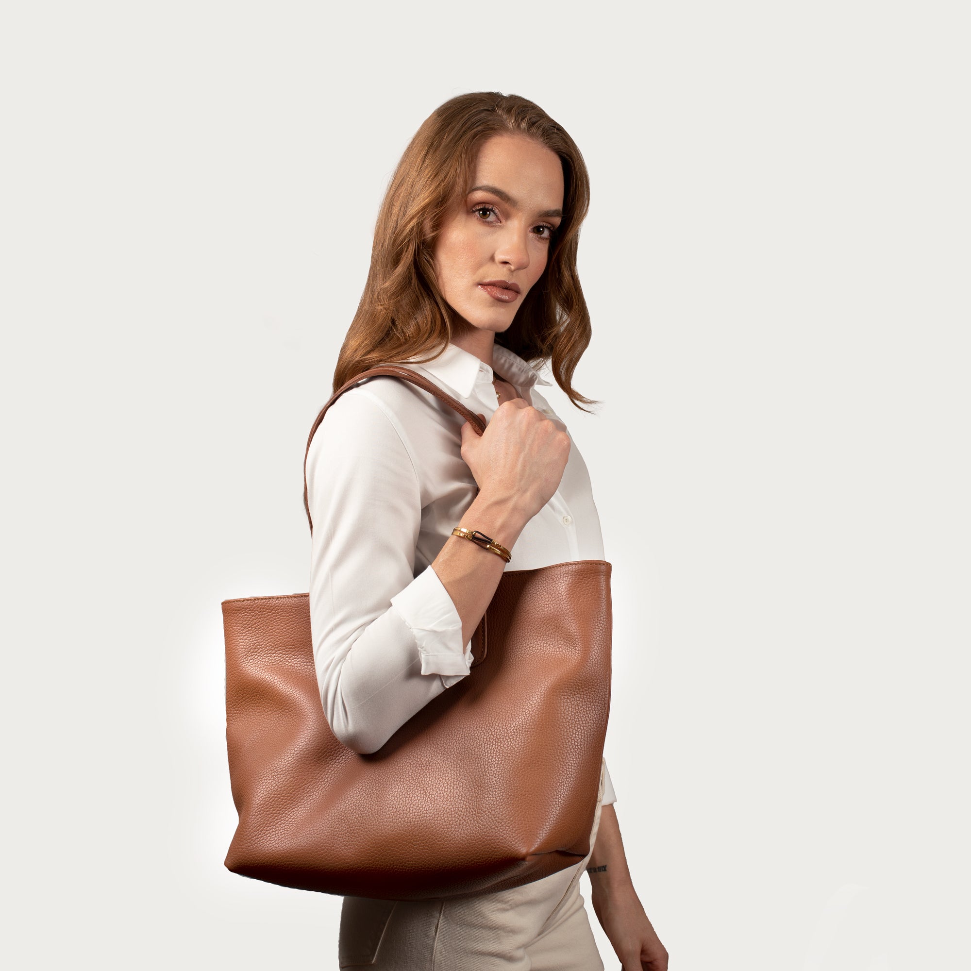 EMILY LEATHER TOTE - OAK & ELK