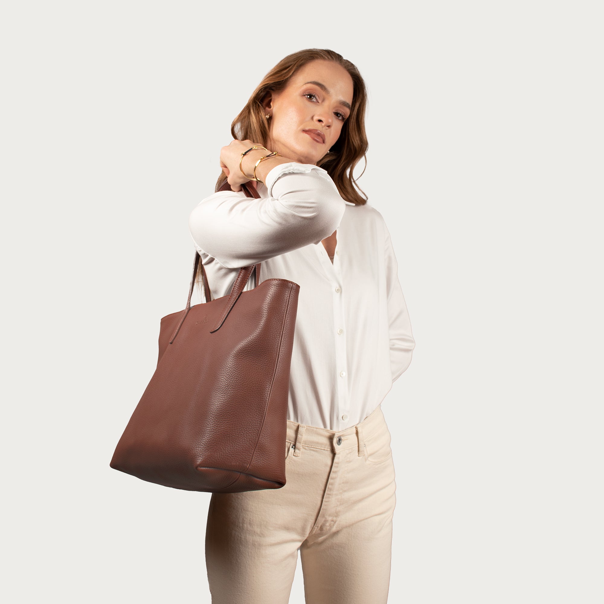 EMILY LEATHER TOTE - OAK & ELK