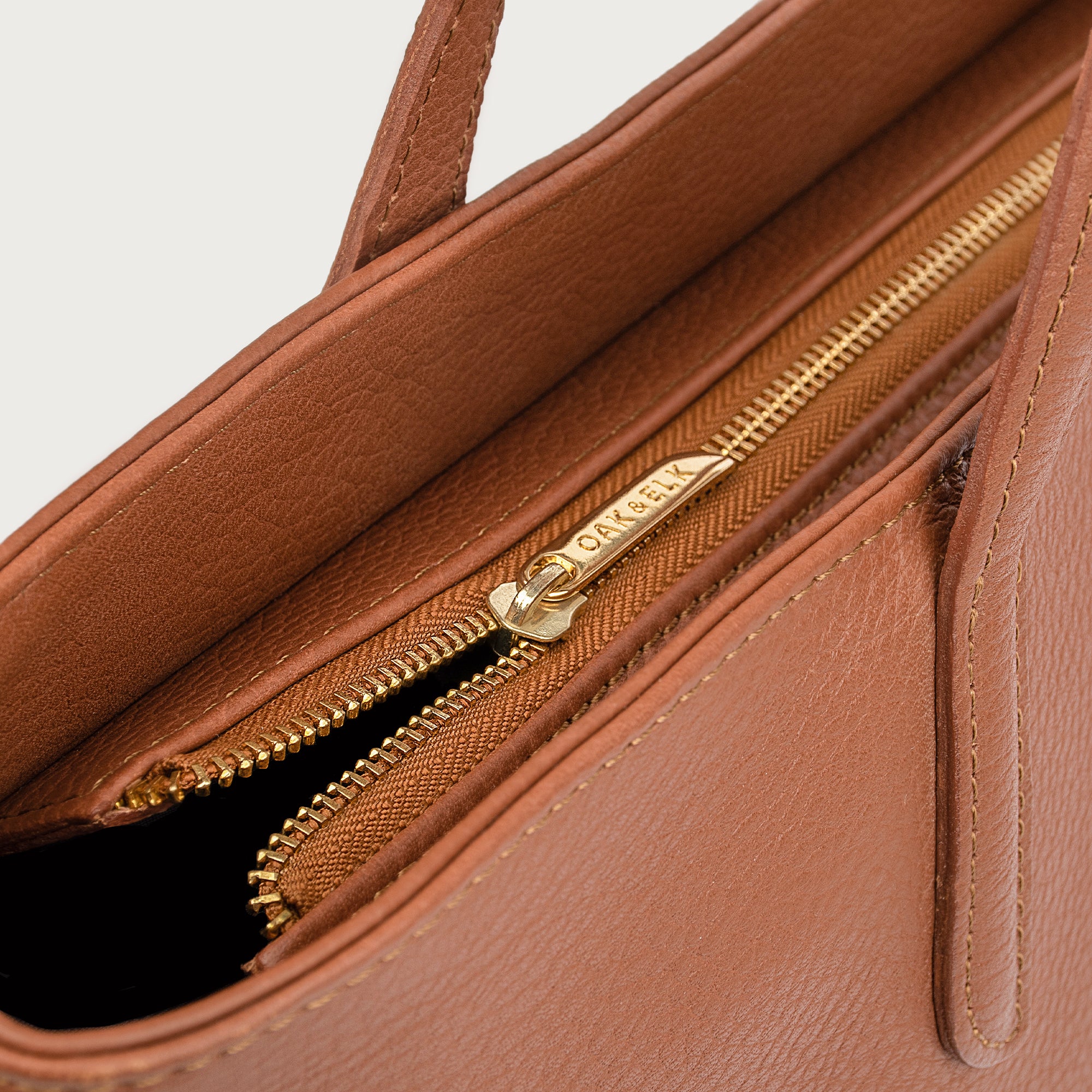 EMILY LEATHER TOTE - OAK & ELK